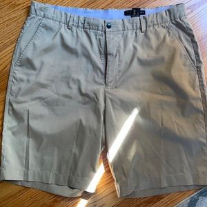 Greg Norman Casual/Golf Shorts